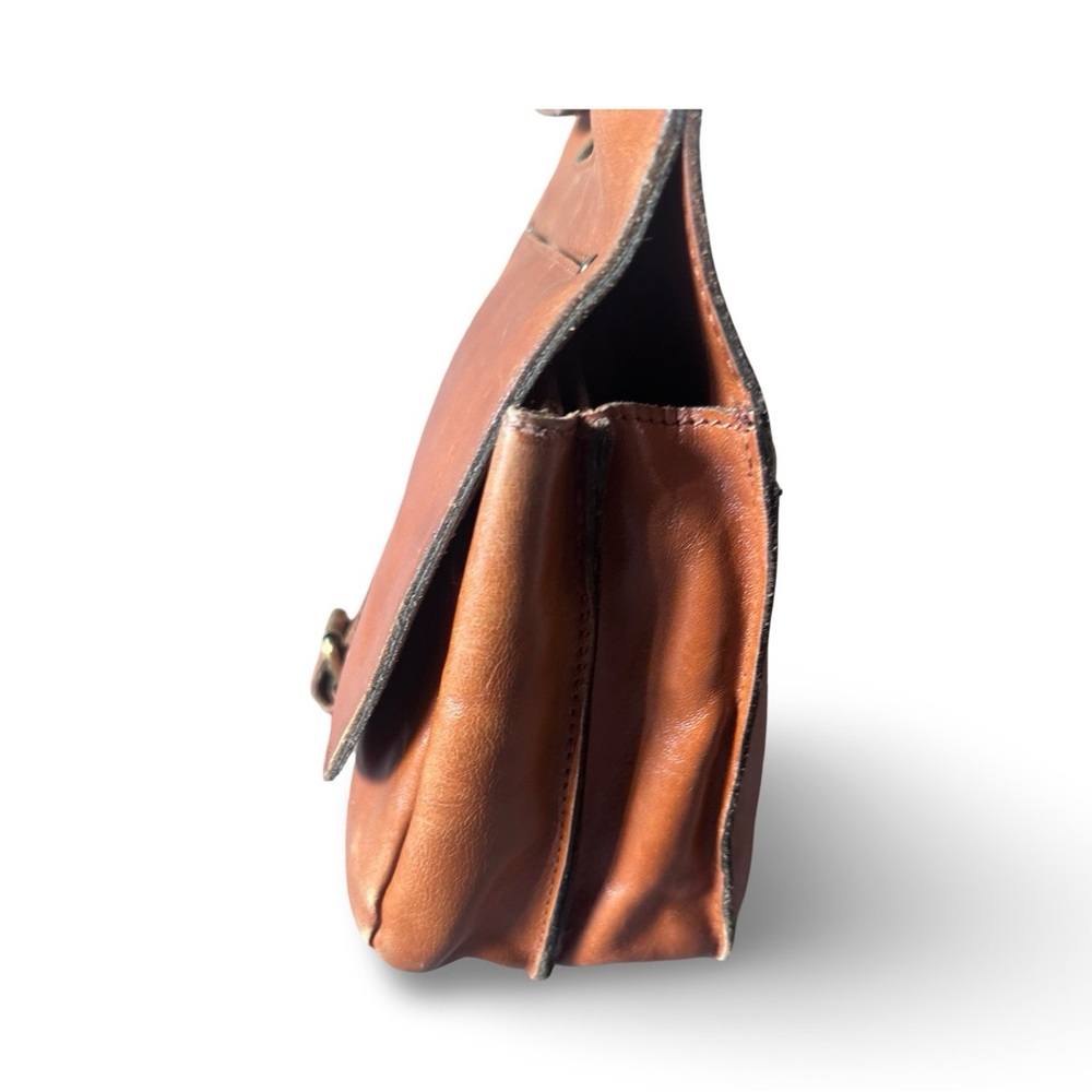 Patricia Nash Vintage London Cowhide leather saddle bag - Picture 5 of 16